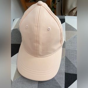 Lululemon hat